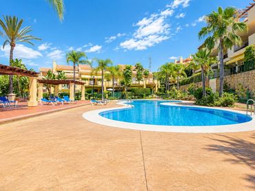 Reihenhaus mit Pool zur Miete in Nueva Andalucía