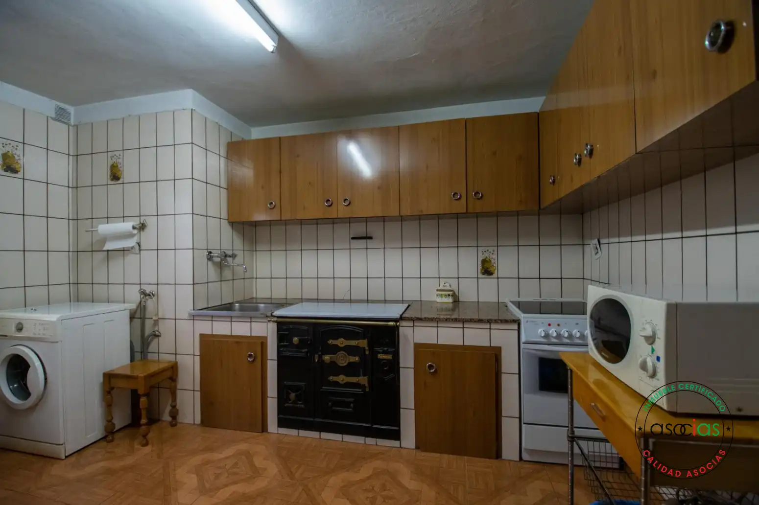 Cuina de Casa o xalet en venda en Cabranes amb Calefacció, Jardí privat i Parquet