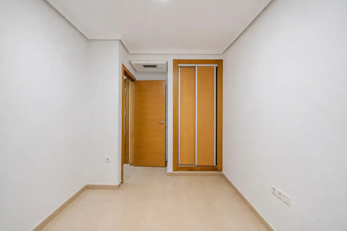 Flat with lift for sale in Calle Campoamor, imagen 15