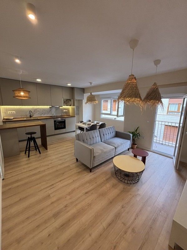 Sala d'estar de Pis en venda en Ontinyent amb Parquet, Traster i Moblat