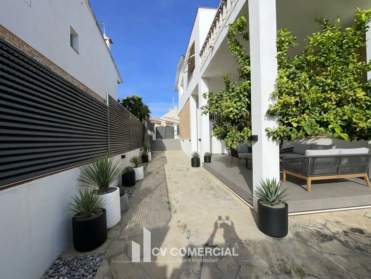 Adosado con terraza en venta en Carrer Migjorn, imagen 54