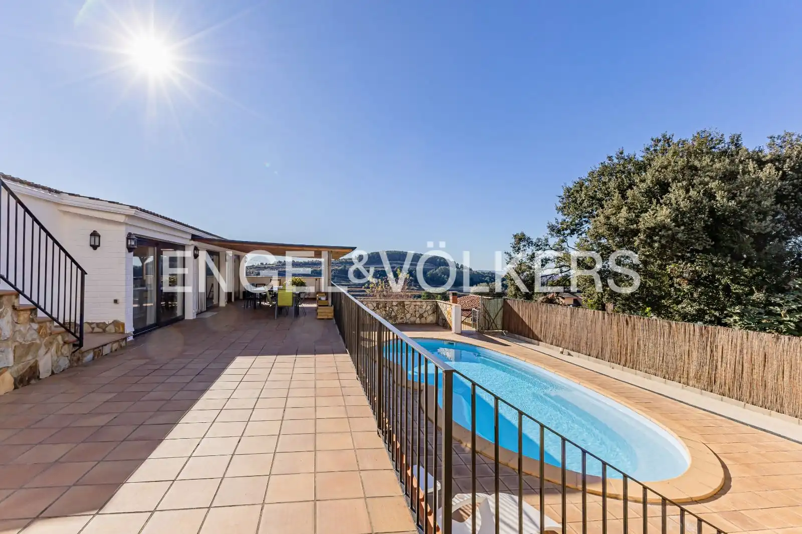 Vista exterior de Casa o chalet en venta en Subirats con Calefacción, Jardín privado y Balcón