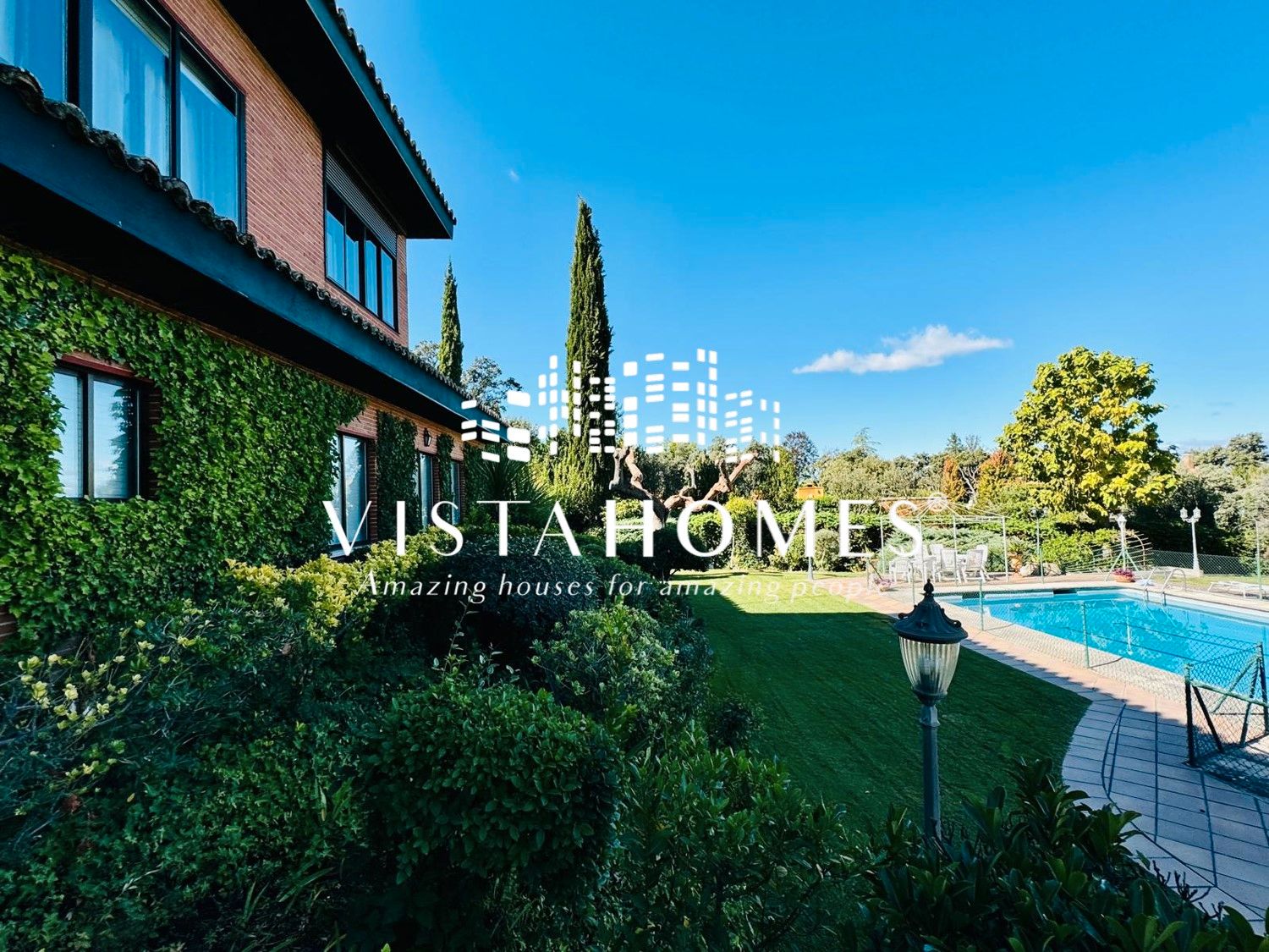 Exterior view of House or chalet for sale in Ciudalcampo  with Air Conditioner, Heating and Private garden