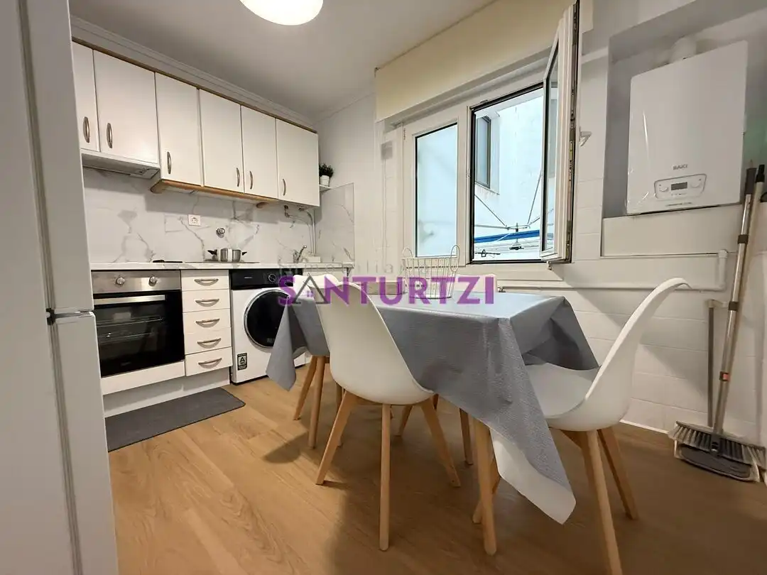 Kitchen of Flat for rent in Santurtzi   with Heating and Balcony