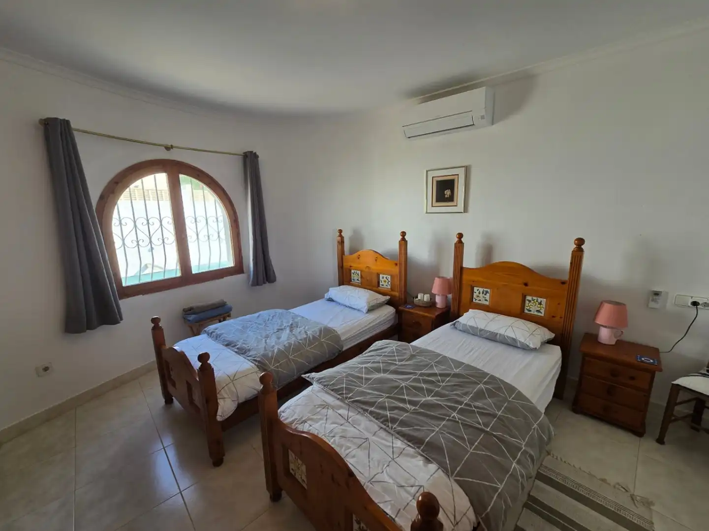 Bedroom of Houses for sale in Calpe / Calp
