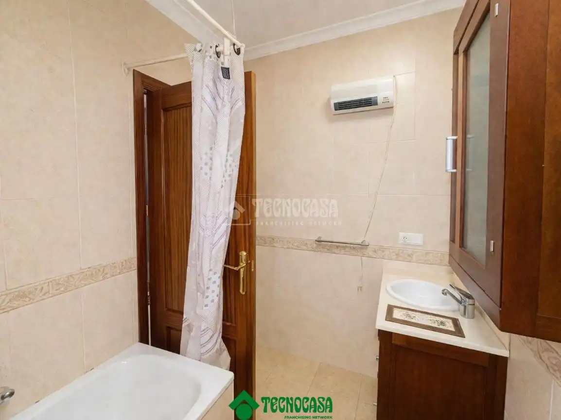Bathroom of Flat for sale in Villafranca de Córdoba  with Terrace