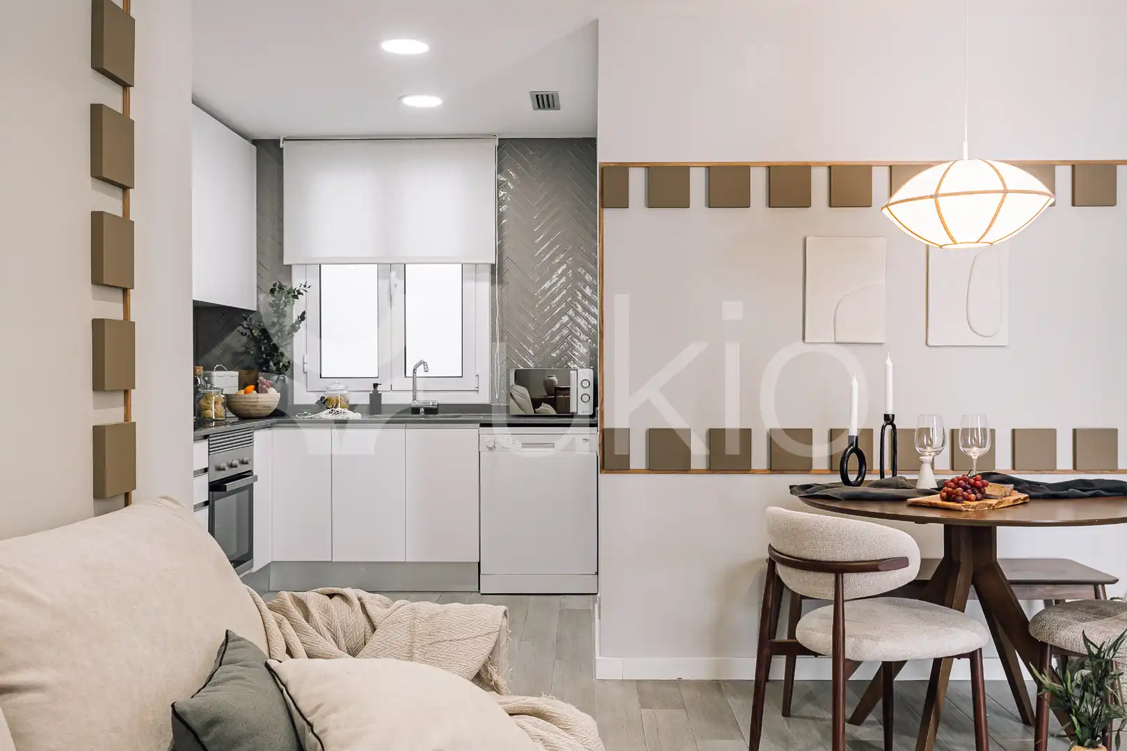 Cocina de Apartamento de alquiler en Barcelona con Aire acondicionado, Calefacción y Amueblado