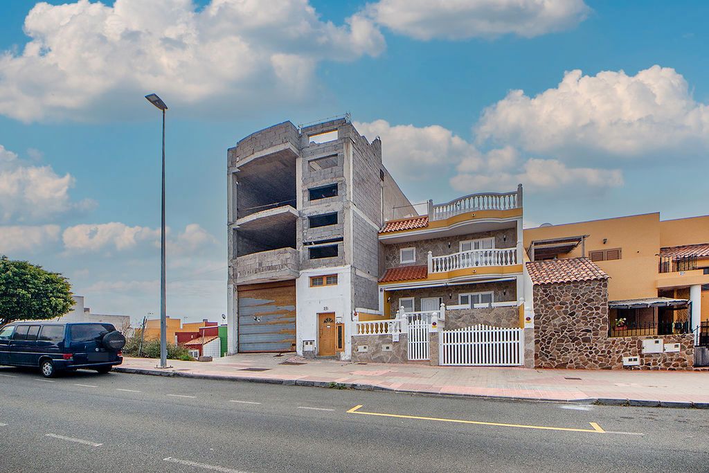 Exterior view of Building for sale in Ingenio