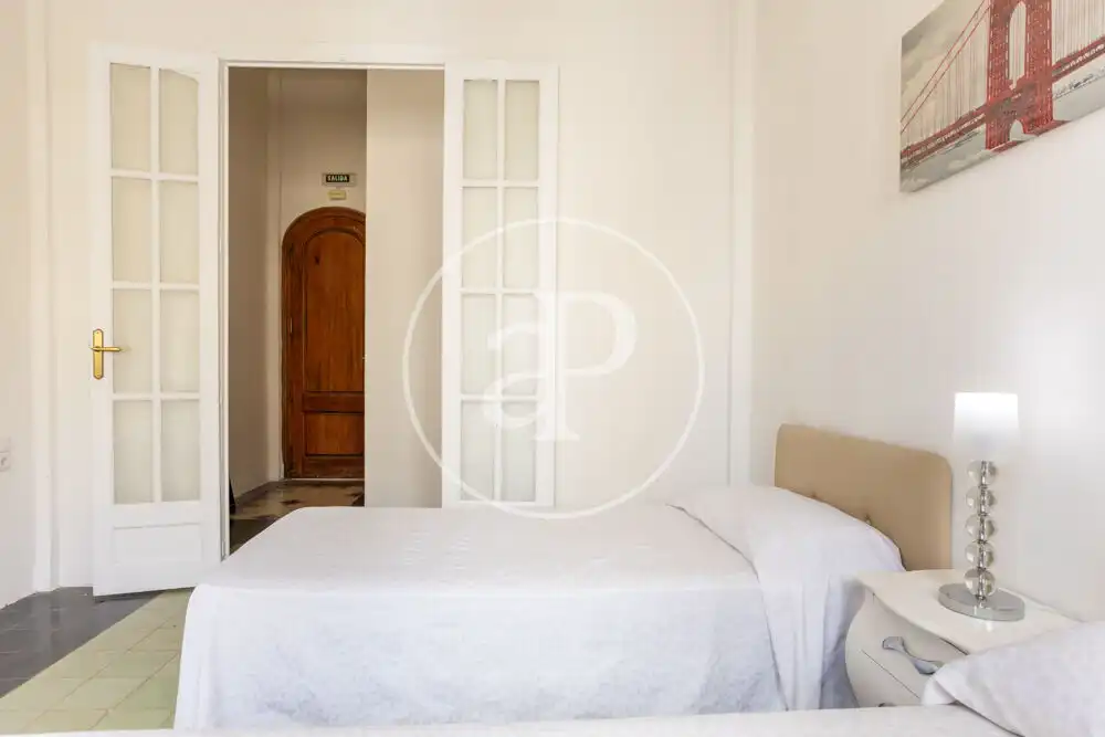 Dormitori de Pis de lloguer en Valencia amb Aire condicionat, Calefacció i Terrassa
