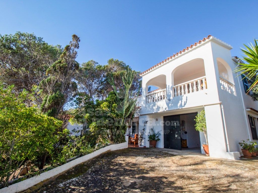 Vista exterior de Casa o xalet en venda en Es Mercadal amb Jardí privat