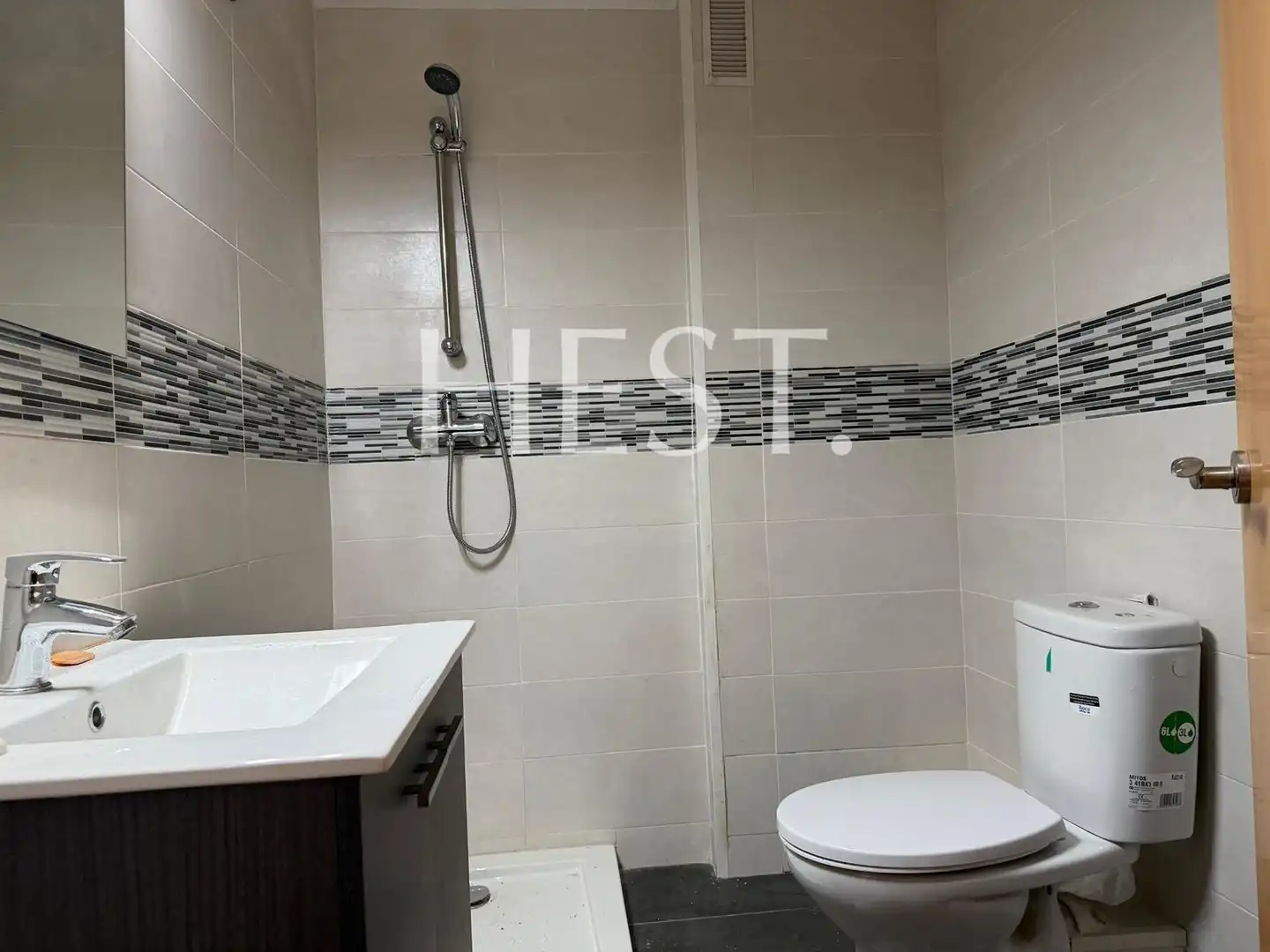 Baño de Piso en venta en Barcelona con Calefacción