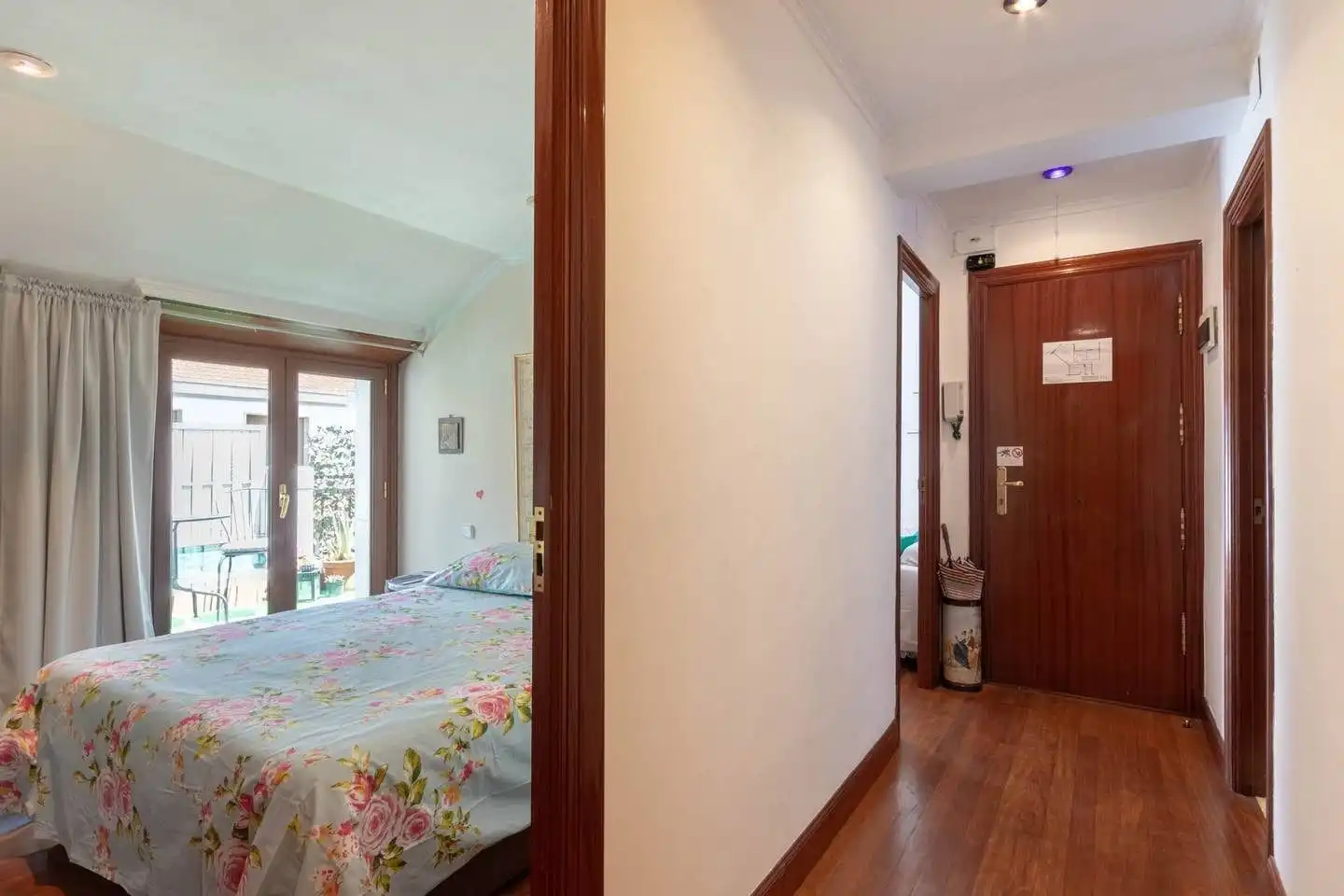 Bedroom of Flat for sale in Bilbao   with Heating, Terrace and Furnished