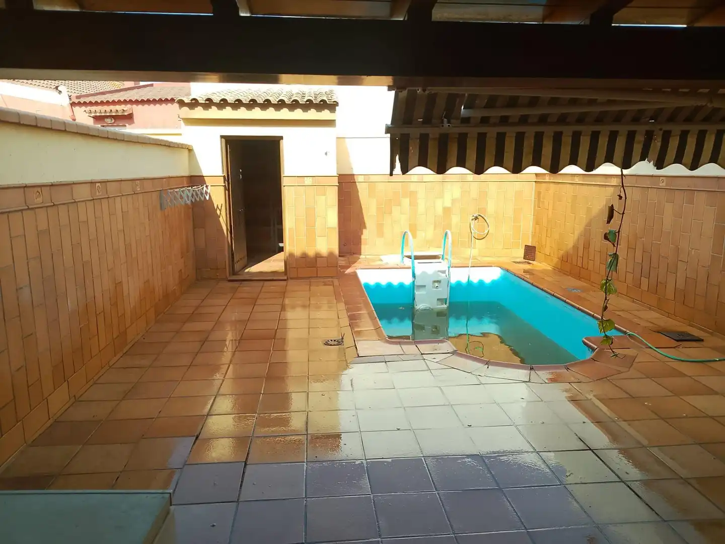 Piscina de Casa adosada en venda en El Rinconcillo