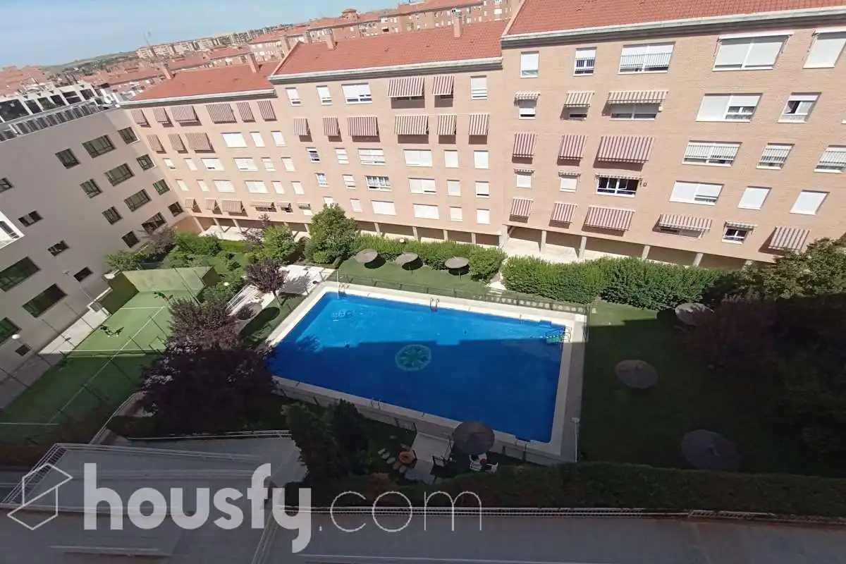 Exterior view of Flat for rent in Toledo  with Air Conditioner, Heating and Parquet flooring