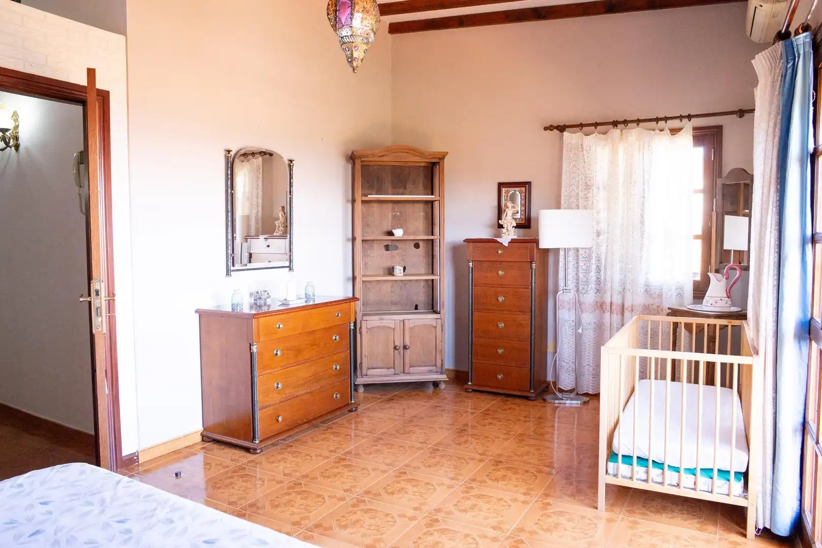 Schlafzimmer von Einfamilien-Reihenhaus zum Verkauf in Valsequillo de Gran Canaria mit Klimaanlage, Heizung und Privatgarten