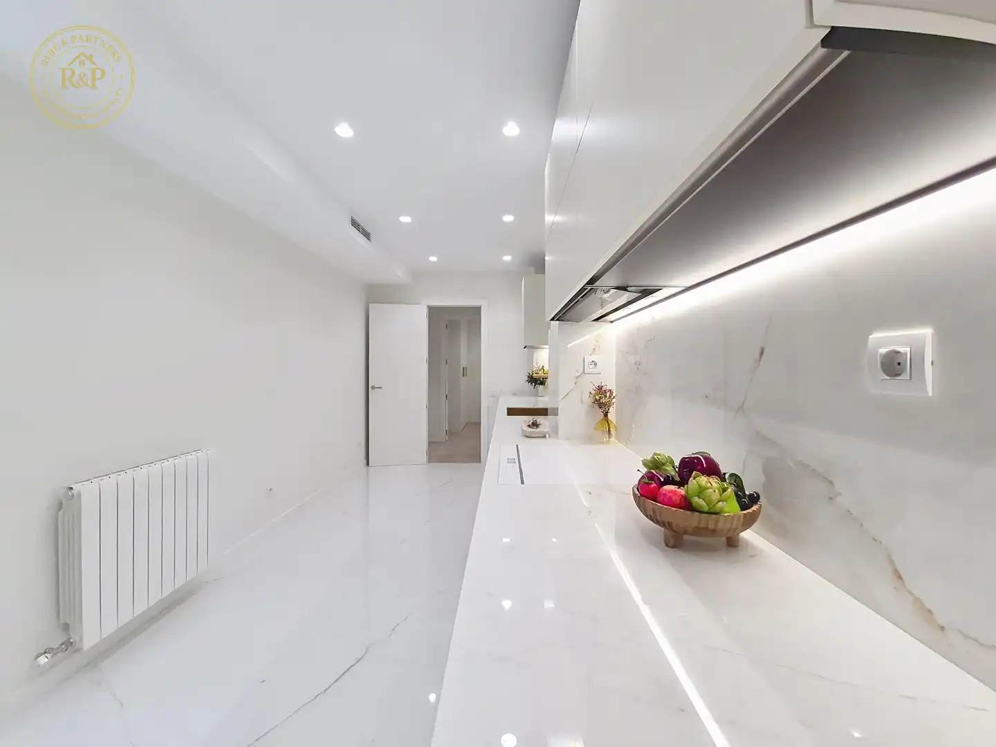 Kitchen of Flat for sale in Barcelona  with Heating, Storage room and Swimming Pool