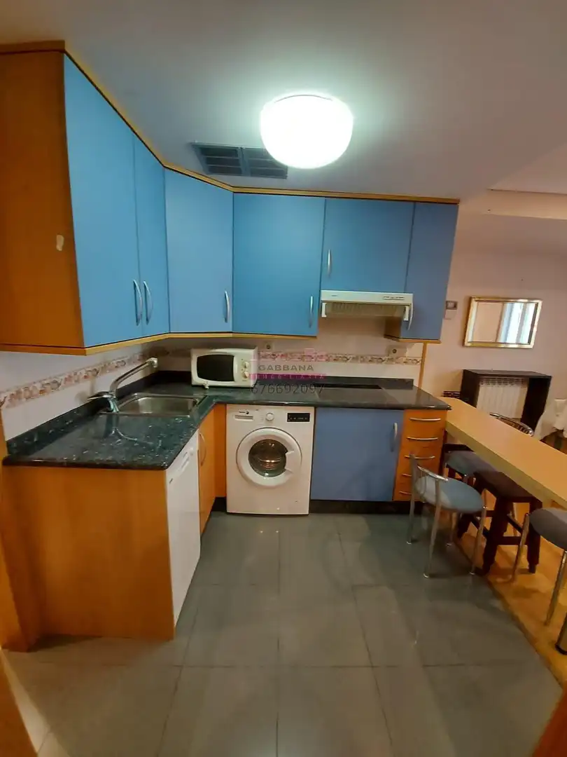 Flat for rent in Rúa de Urzáiz, Centro - Areal