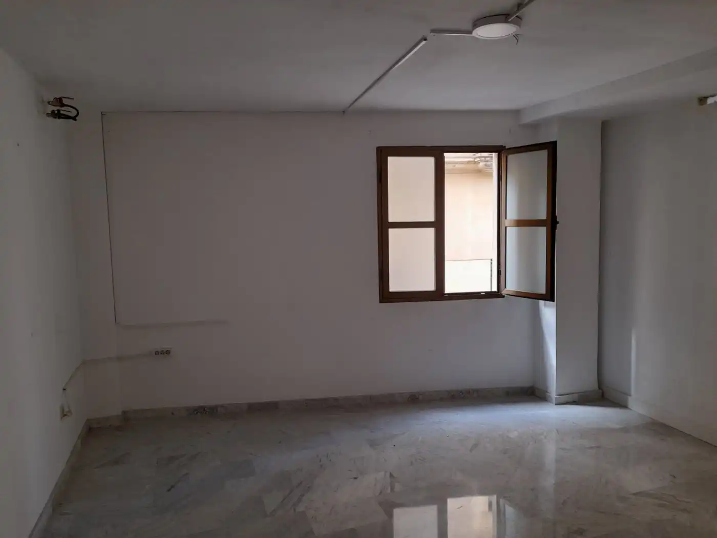 Ufficio in affitto a Casco Antiguo, imagen 2