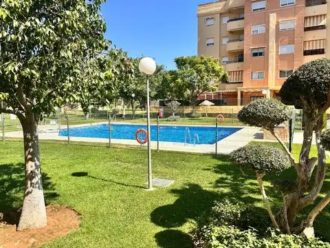 Pis amb piscina en venda a El Pinillo