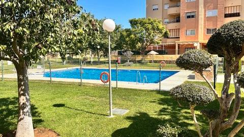 Photo 2 of Flat for sale in El Pinillo, Torremolinos