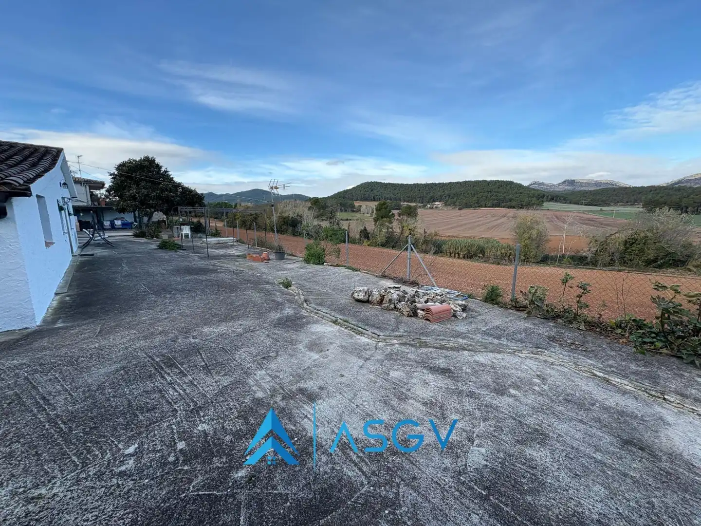 Casa o chalet en venta en Santa Maria de Miralles con Calefacción, Jardín privado y Trastero
