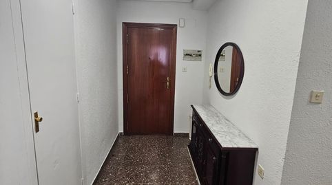 Photo 4 of Flat for rent in Avenida de Abril - 9 de Octubre, Sagunto / Sagunt
