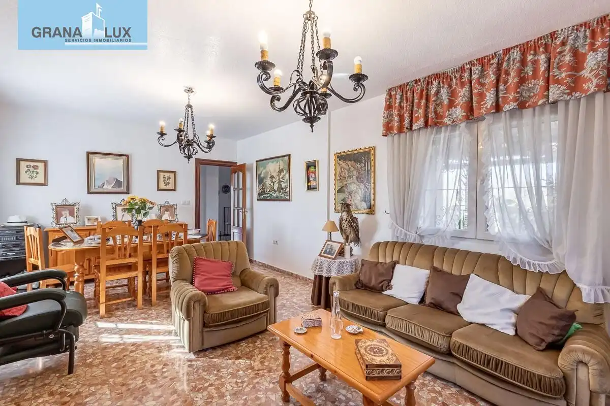 Chalet con piscina en venta en Calle Olmo, imagen 7