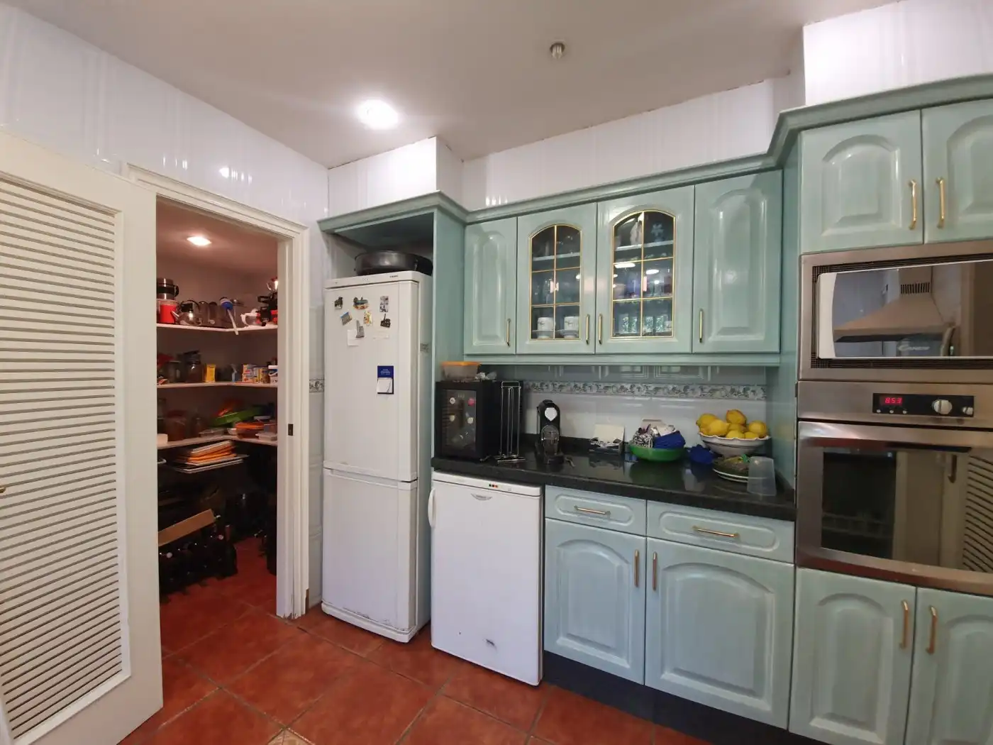 Cocina de Casa o chalet en venta en Chiva con Calefacción, Jardín privado y Terraza