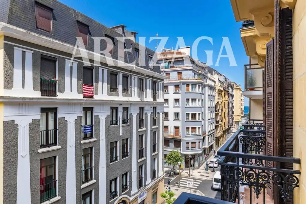 Exterior view of Flat for sale in Donostia - San Sebastián   with Heating