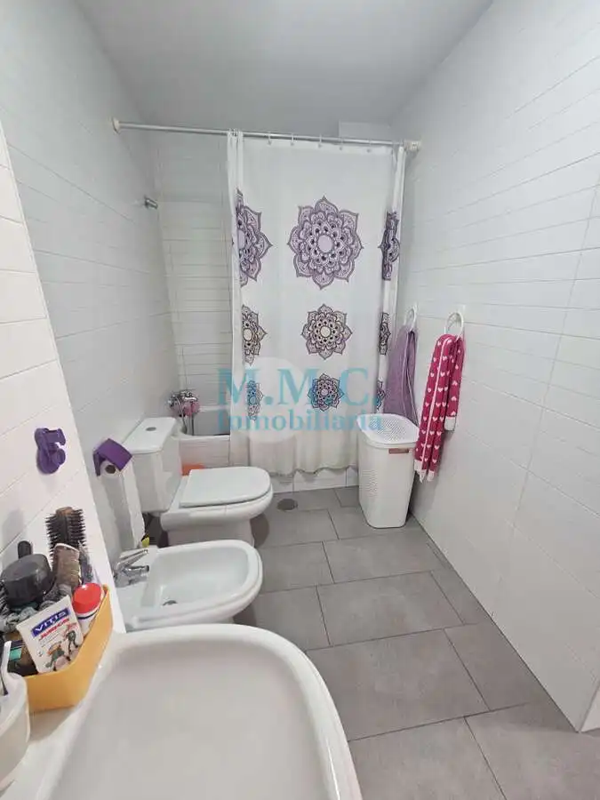 Baño de Piso en venta en Roquetas de Mar con Terraza y Amueblado