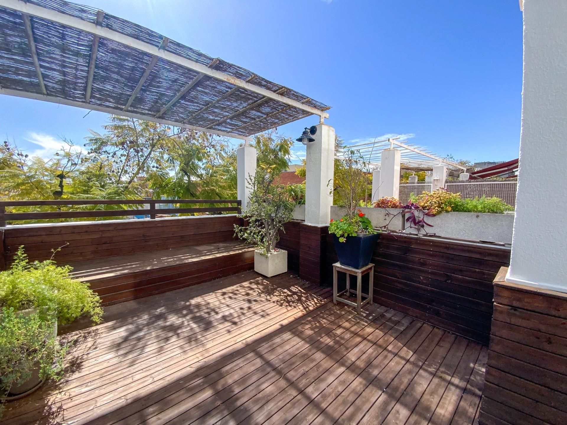 Terraza de Casa adosada de alquiler en El Masnou con Aire acondicionado, Calefacción y Jardín privado