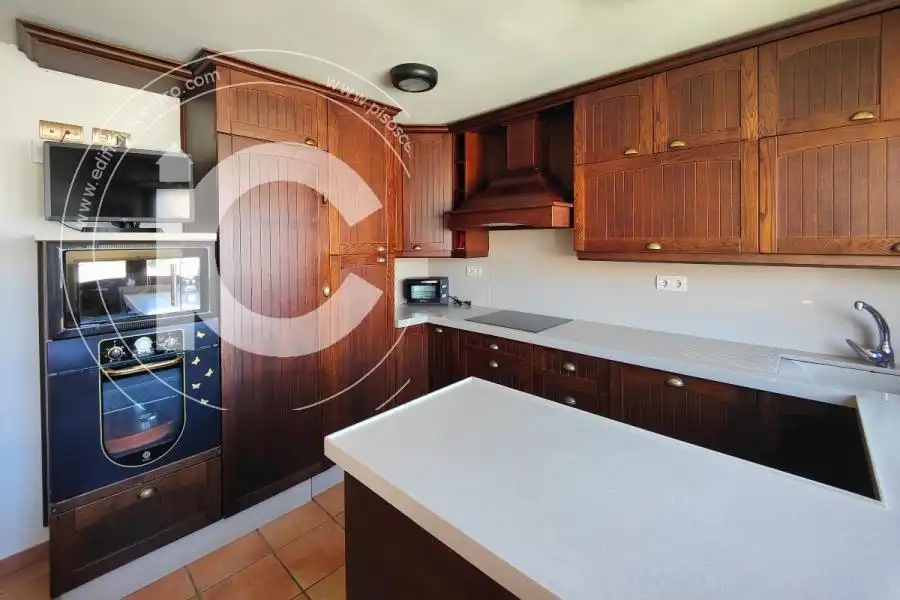 Cocina de Casa o chalet de alquiler en Huétor Vega con Aire acondicionado y Jardín privado