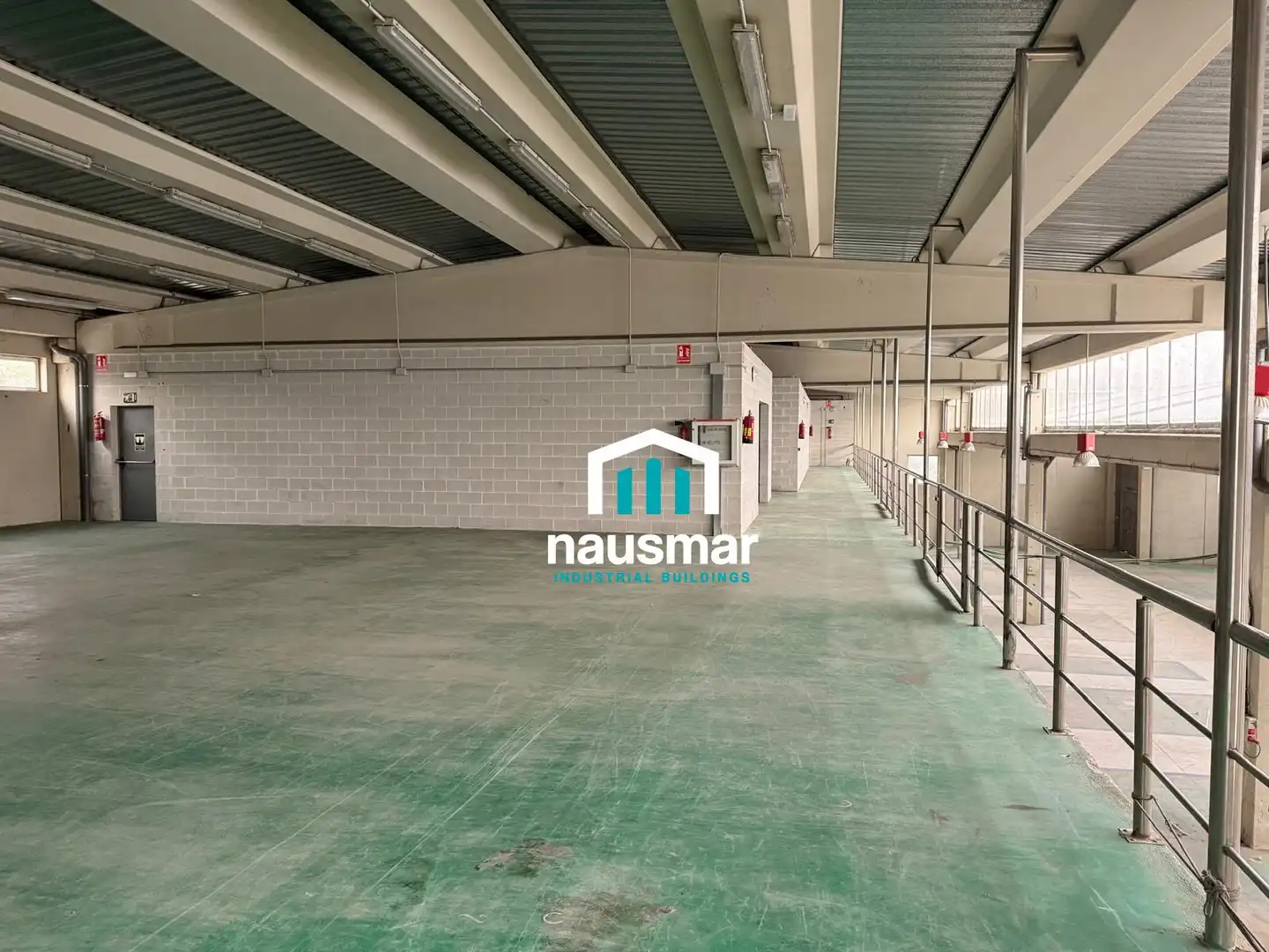 Nave industrial de alquiler en Palafolls
