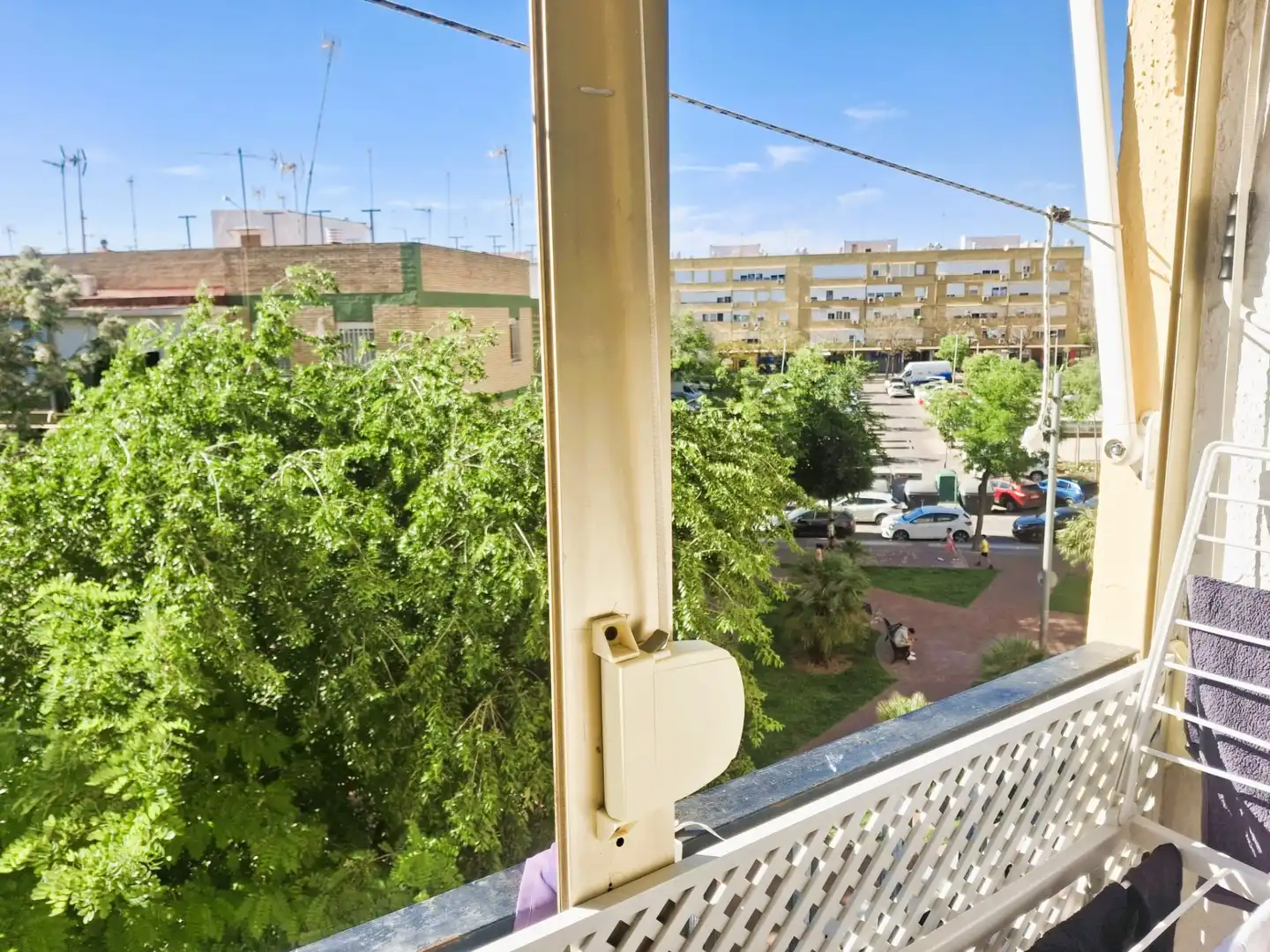 Vista exterior de Pis en venda en Alcalá de Guadaira amb Aire condicionat i Terrassa