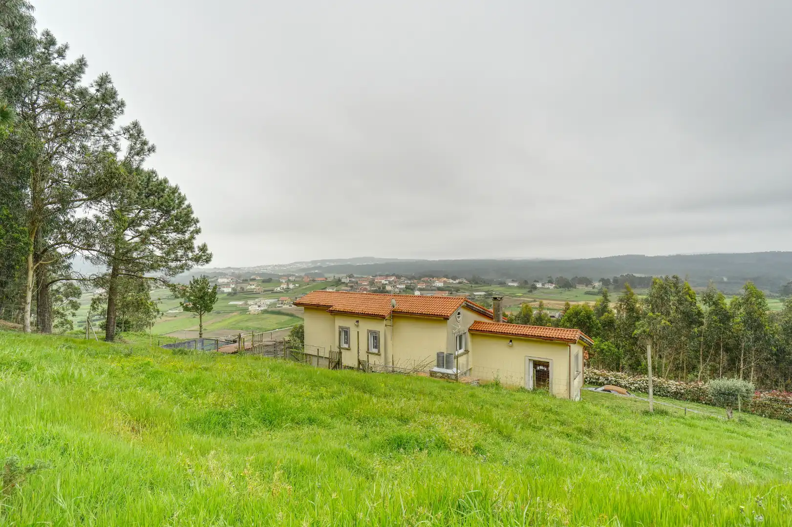 Casa o xalet en venda en Malpica de Bergantiños amb Calefacció, Jardí privat i Parquet