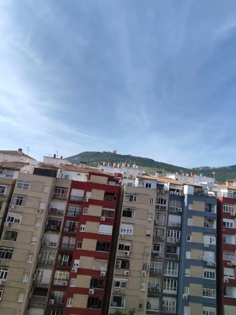Vista exterior de Ático en venta en Jaén con Terraza y Balcón