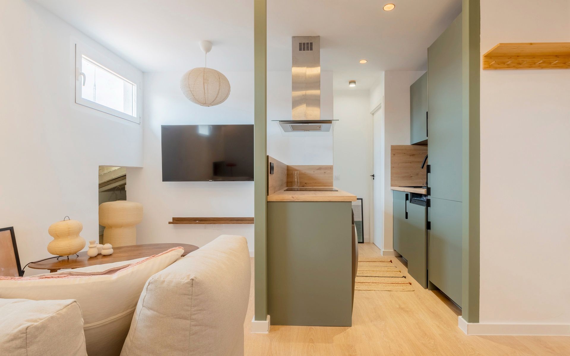 Living room of Duplex to rent in  Madrid Capital  with Air Conditioner, Heating and Furnished