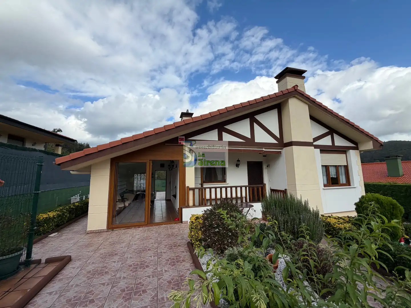 Vista exterior de Casa o xalet de lloguer en Guriezo, Cantabria