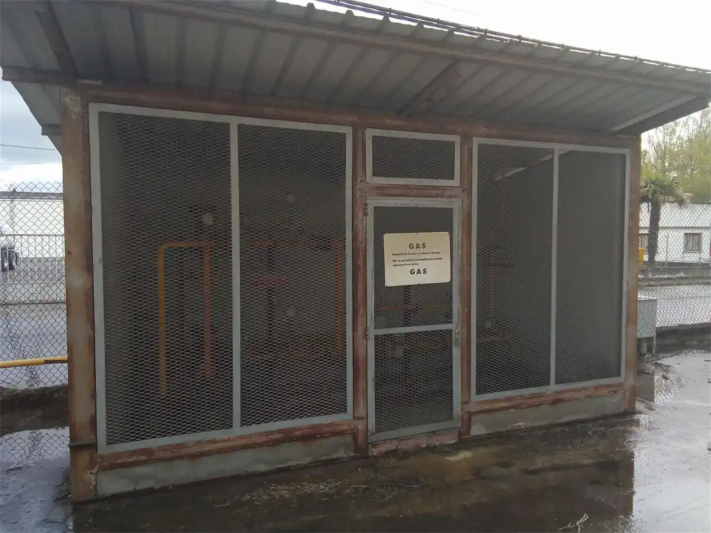 Außenansicht von Fabrikhallen zur Miete in Altsasu / Alsasua, Navarra
