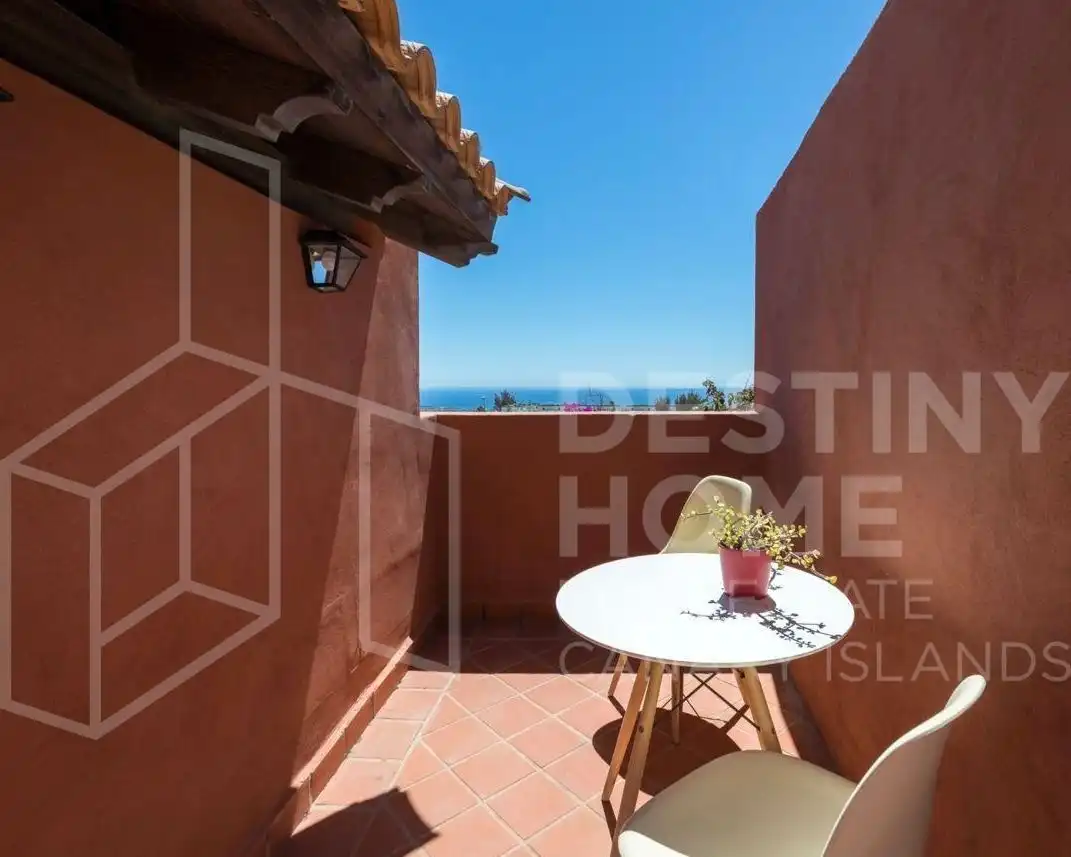 Terrassa de Casa o xalet en venda en La Oliva amb Jardí privat, Traster i Piscina