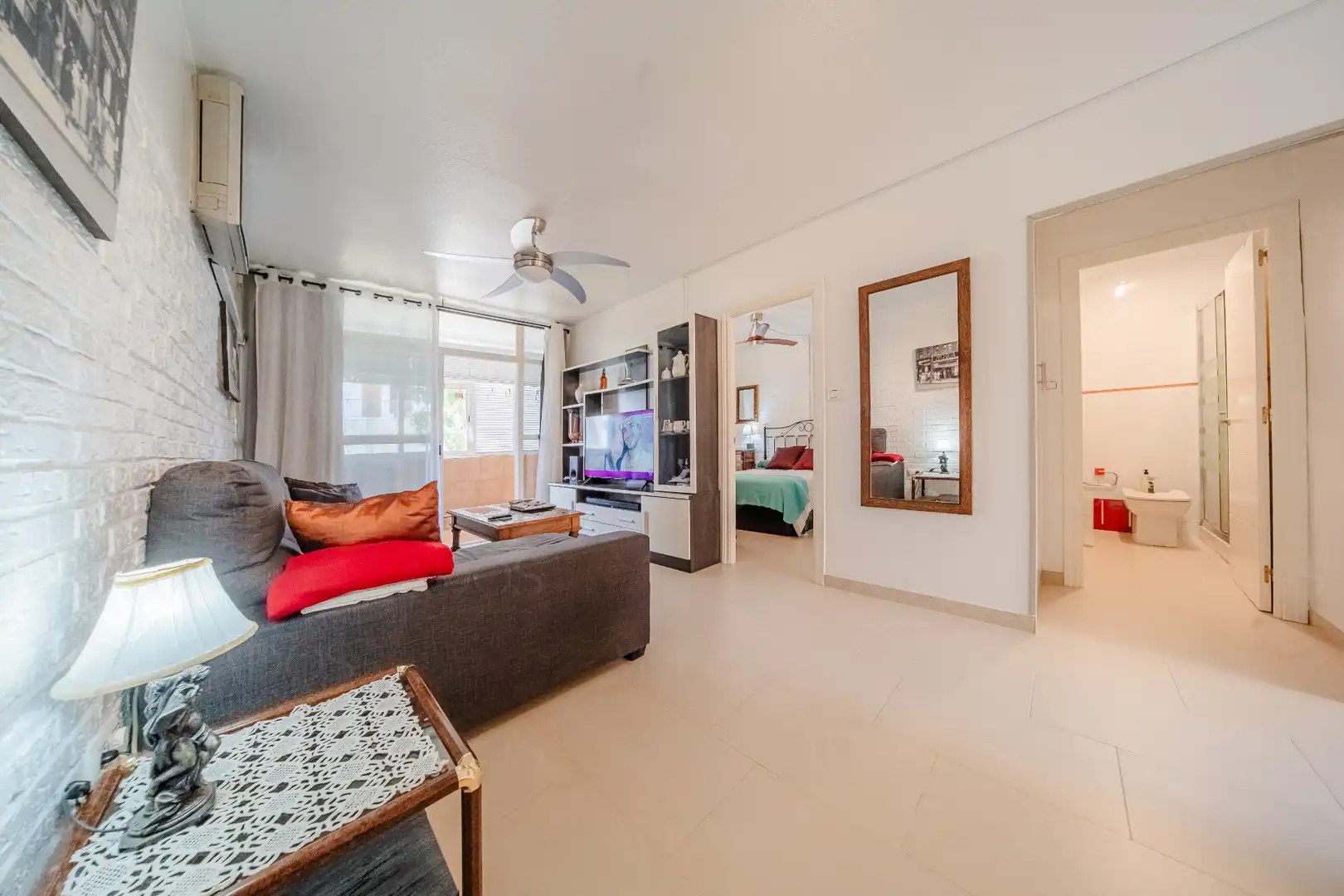 Living room of Flat for sale in Roquetas de Mar  with Air Conditioner, Terrace and Community pool
