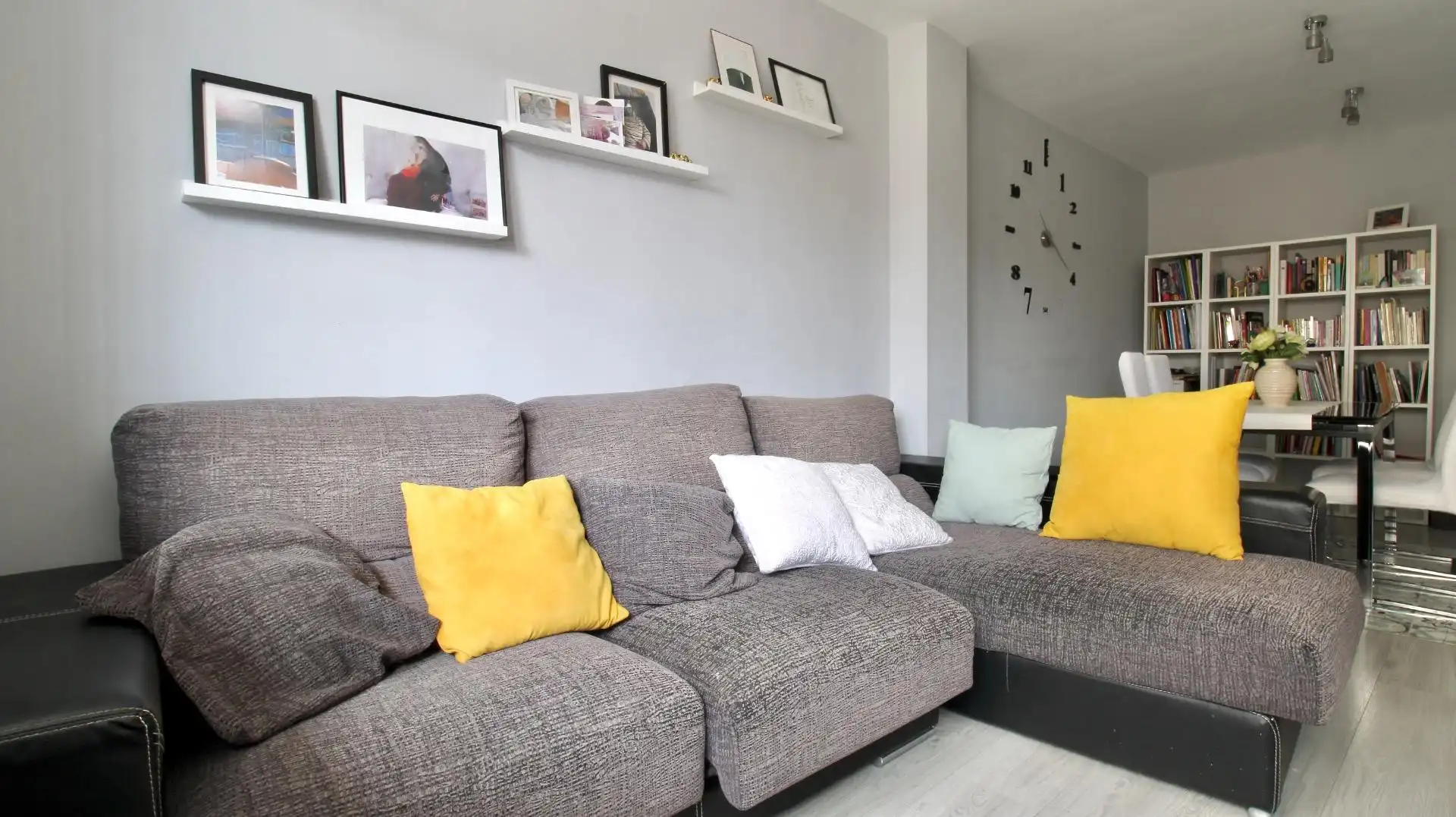 Living room of Ground floor for sale in Maracena  with Air Conditioner, Heating and Furnished