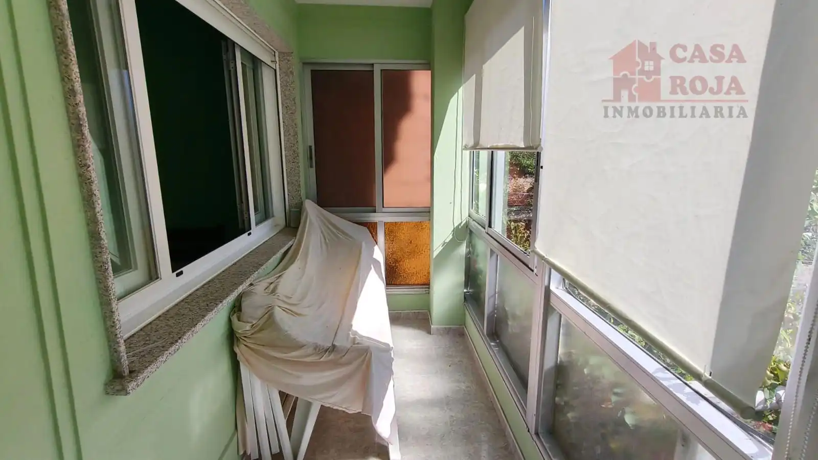 Terrassa de Casa o xalet en venda en Cangas  amb Calefacció, Terrassa i Moblat
