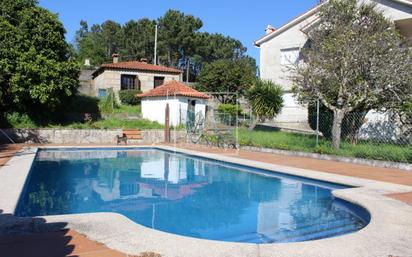 Swimming pool of House or chalet for sale in Nigrán  with Terrace and Swimming Pool