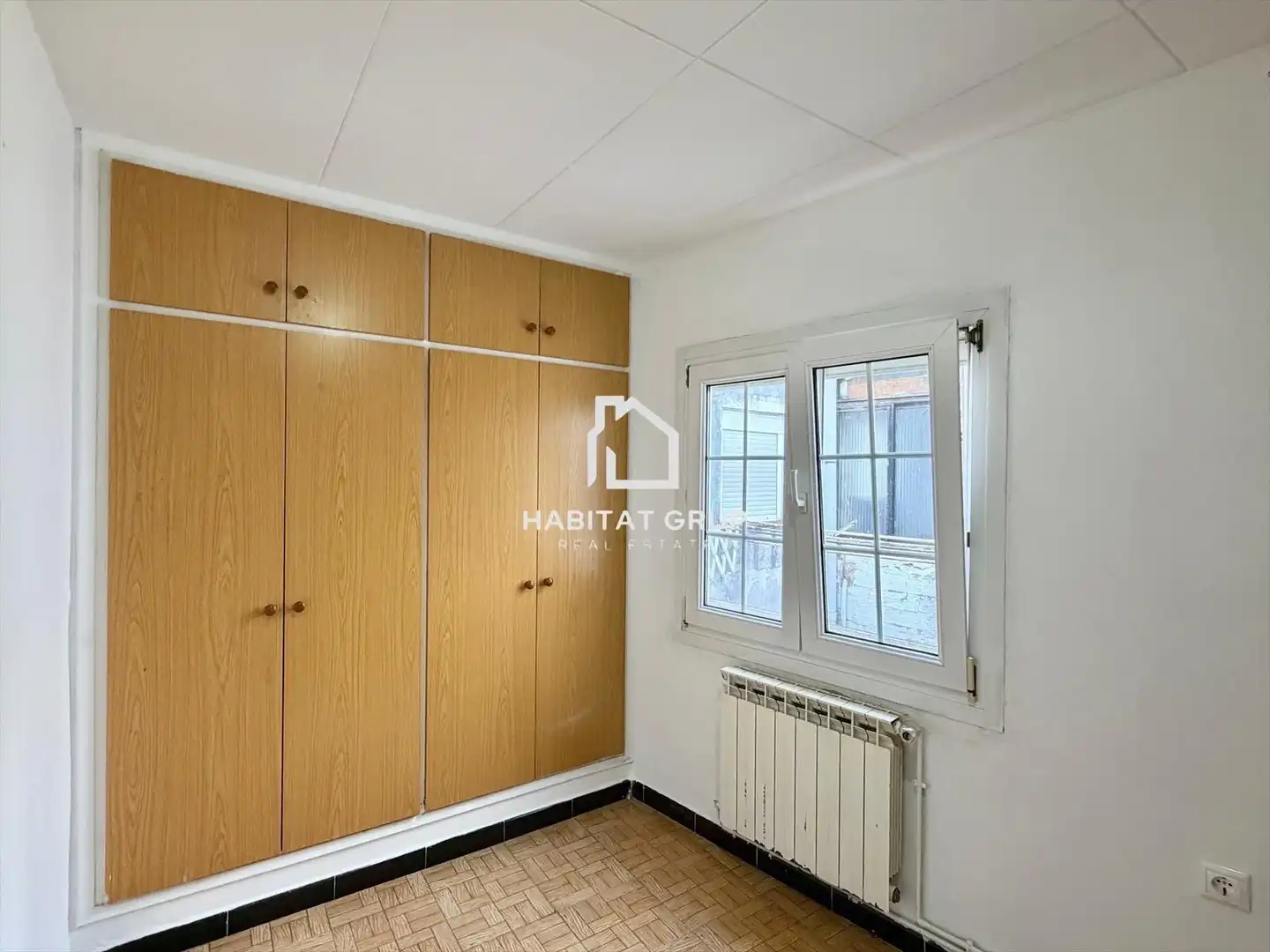 Habitación de Piso en venta en Girona con Calefacción y Terraza