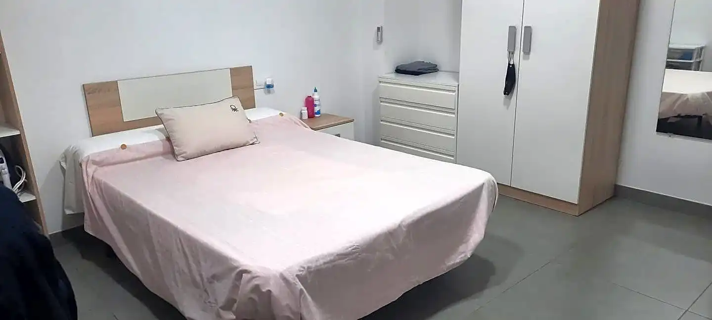 Habitació a Prolongación Del Doctor Navarro, Alfara del Patriarca