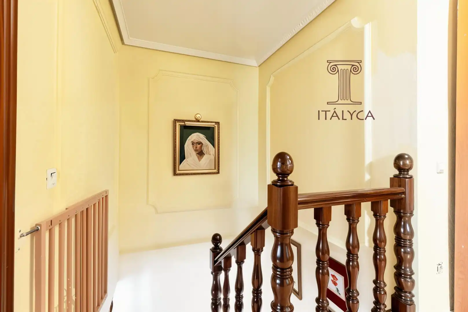 Casa adosada en venta en Tomares con Aire acondicionado, Terraza y Trastero