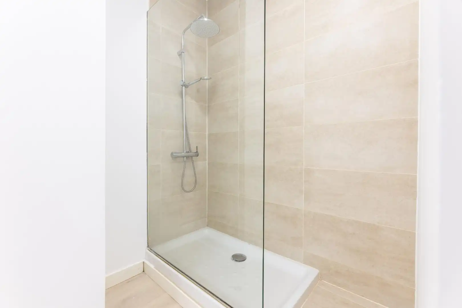 Baño de Ático en venta en Madrid con Aire acondicionado, Calefacción y Terraza