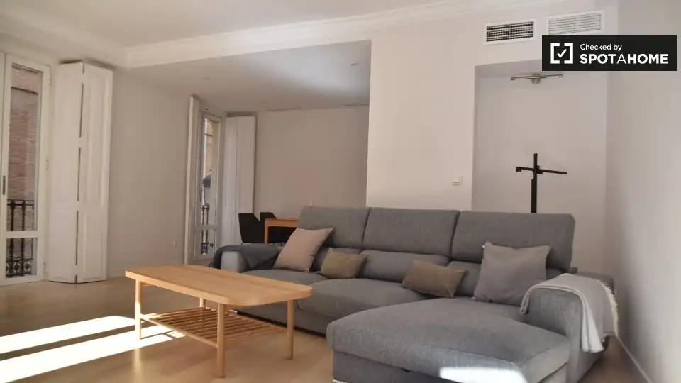 Piso con terraza en alquiler en Ciutat Vella, imagen 7