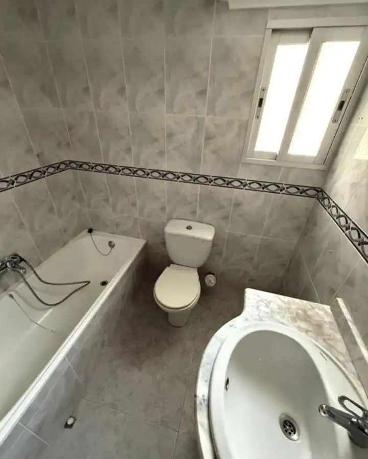 Baño de Piso en venta en Manises